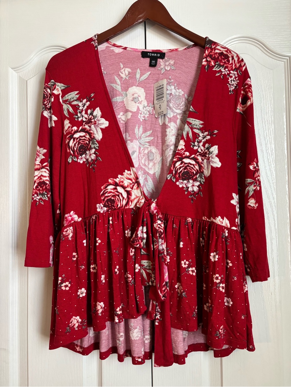 NWT torrid Red Floral Tie-Front Peplum Tunic Top size 0 M/L (10)